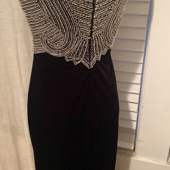 Night beautiful dress - Picture 6 of 9